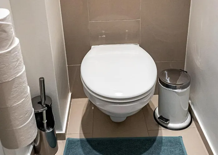 Genuine By Jr Apartment